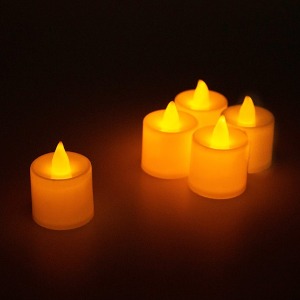 MHS 전자초 LED 촛불 티라이트 건전지3개 포함 기념일 파티용품